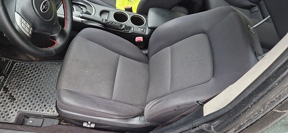 Subaru Legacy Outback 23 of 30