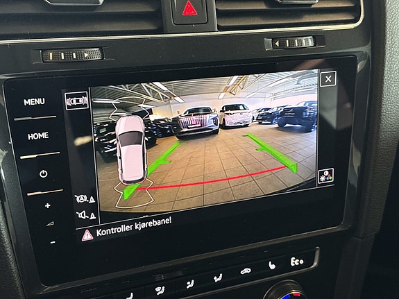 Volkswagen e-Golf VII 16 of 18