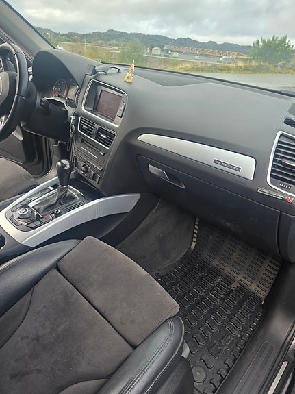 Audi Q5 12 of 19