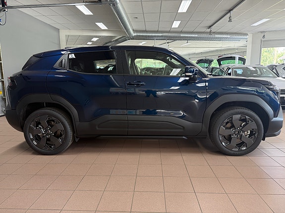 Suzuki eVitara 3 of 15