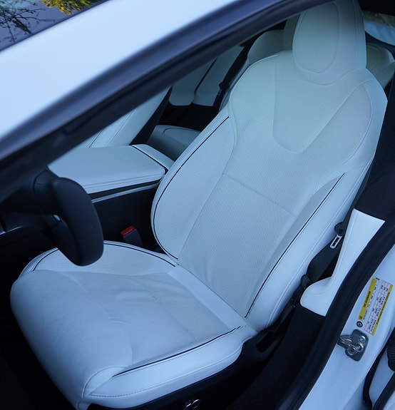 Tesla Model S 20 of 30