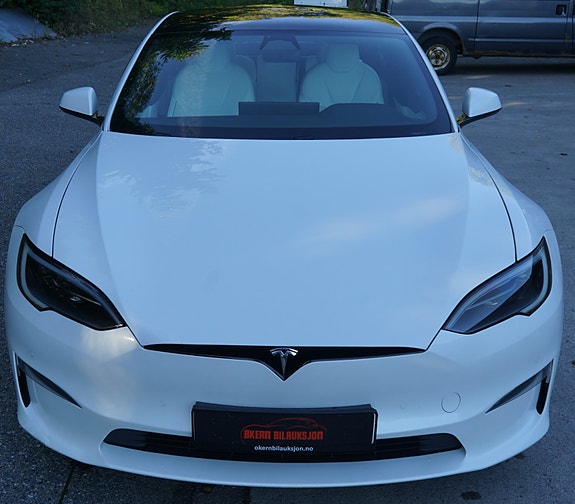 Tesla Model S 16 of 30