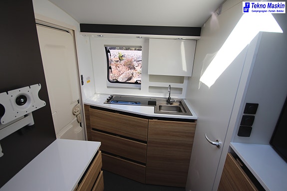 Adria 361 LH 15 of 18