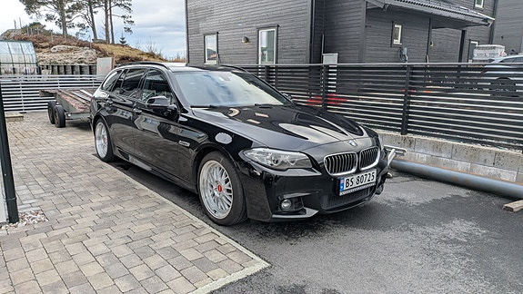 BMW 520d 2 of 4
