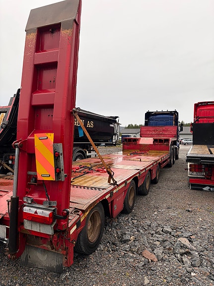Scania R620 med Rojo 4 akslet maskinsemi 13 of 30