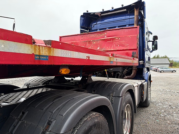 Scania R620 med Rojo 4 akslet maskinsemi 11 of 30