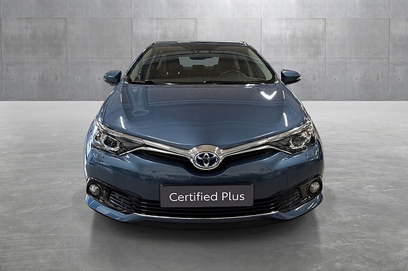 Toyota Auris 8 of 19