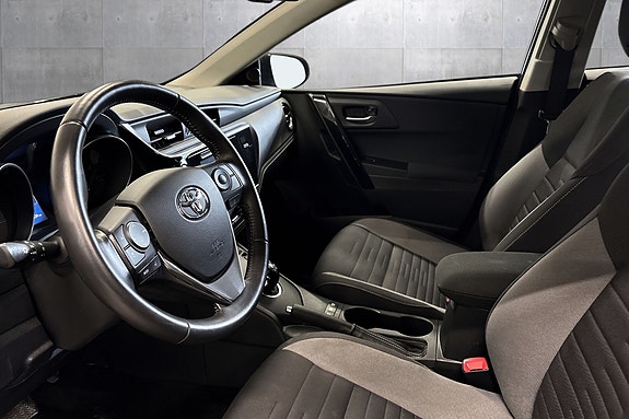 Toyota Auris 10 of 19