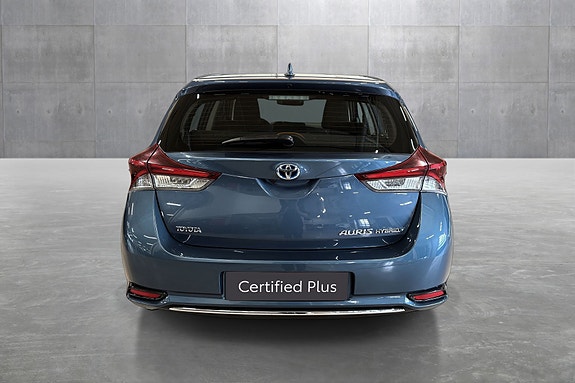 Toyota Auris 4 of 19