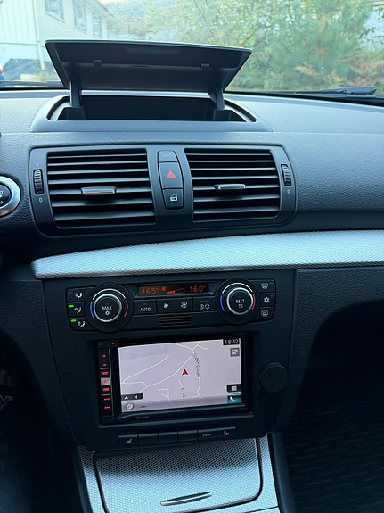 BMW 116d 12 of 16