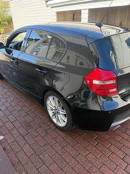 BMW 116d 4 of 16