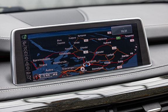 BMW X5 21 of 25