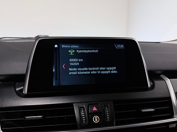 BMW 225xe 30 of 30