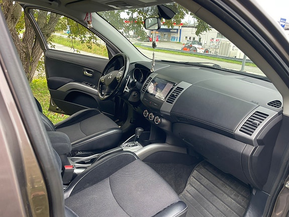 Mitsubishi Outlander 13 of 22