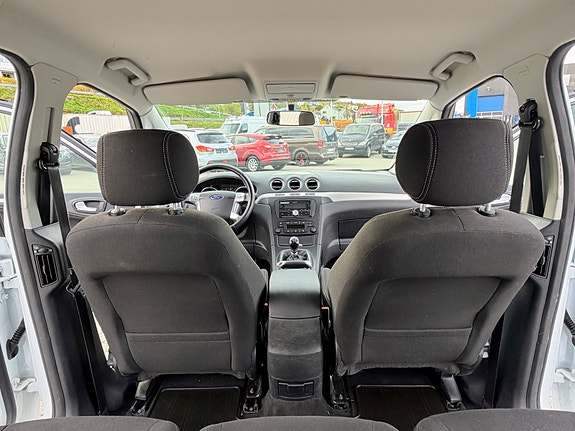 Ford S-MAX 10 of 11