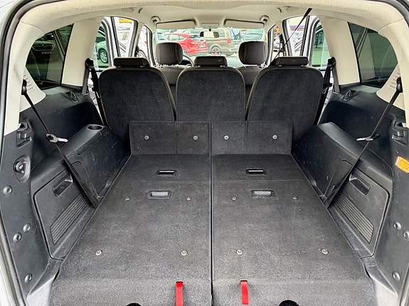 Ford S-MAX 11 of 11