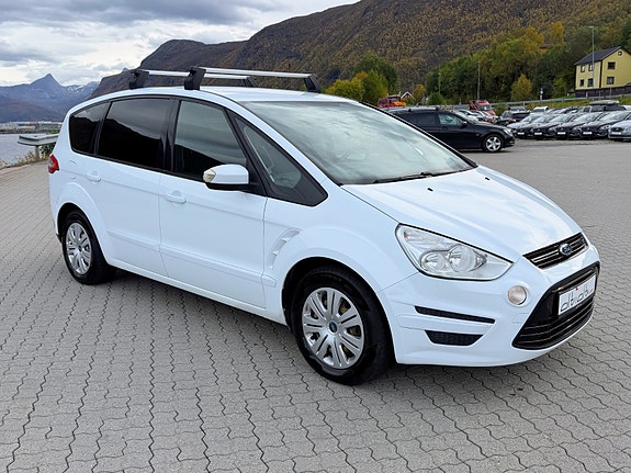 Ford S-MAX 2 of 11