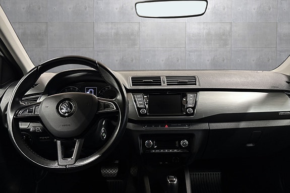 Skoda Fabia 9 of 18