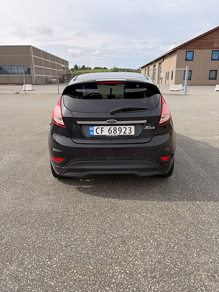 Ford Fiesta 5 of 18