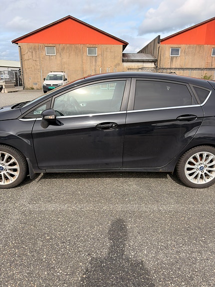 Ford Fiesta 3 of 18