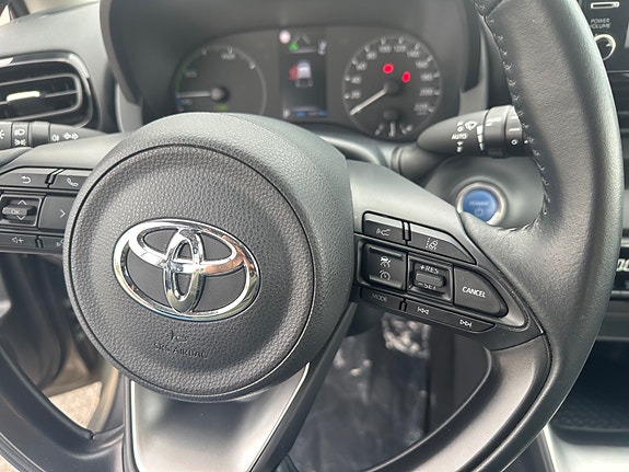 Toyota Yaris 26 of 30