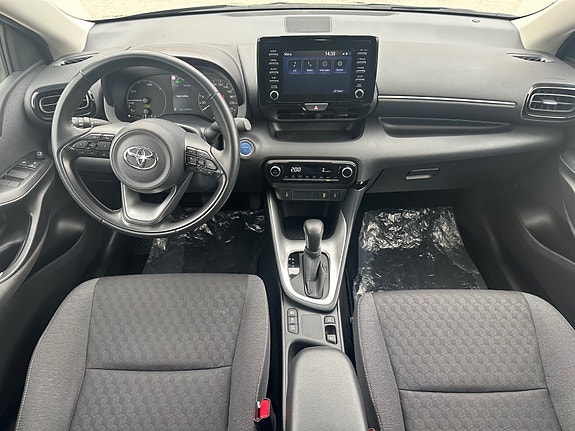 Toyota Yaris 28 of 30
