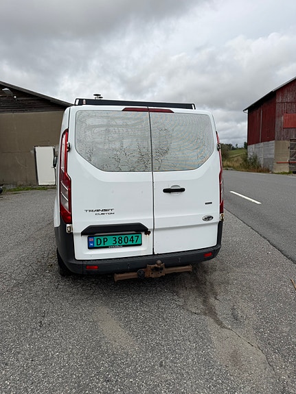 Ford Transit Custom 8 of 15
