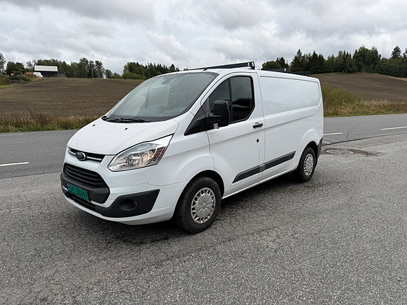 Ford Transit Custom 12 of 15