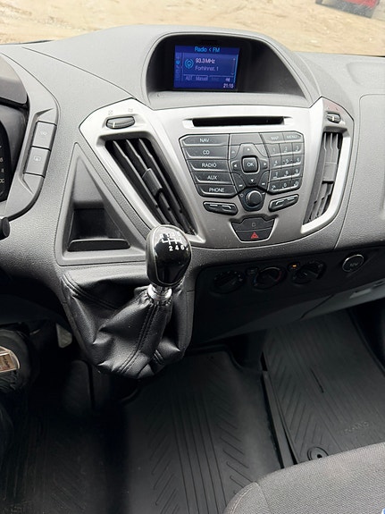 Ford Transit Custom 14 of 15