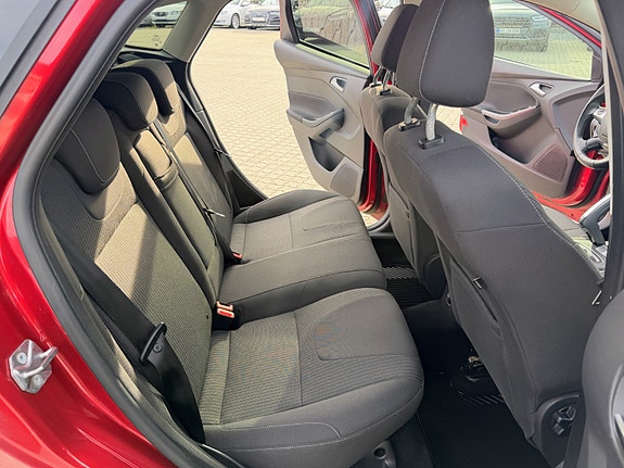 Ford Focus 9 of 11