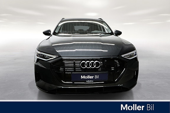 Audi e-tron 2 of 20