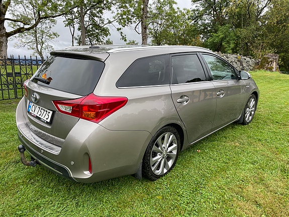 Toyota Auris 3 of 22