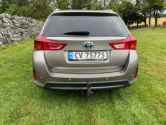 Toyota Auris 4 of 22