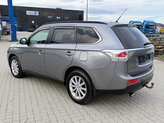 Mitsubishi Outlander 4 of 12