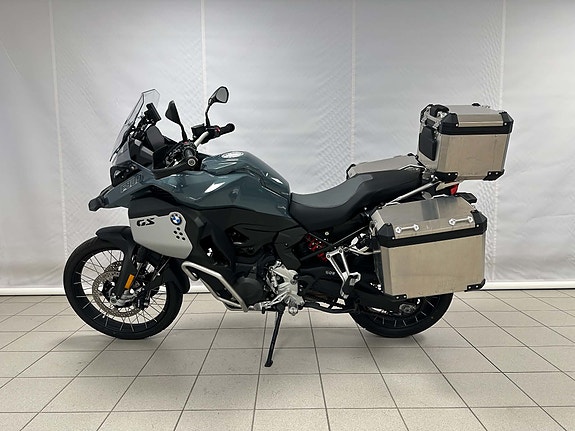 BMW F 900 GS Adventure 4 of 7