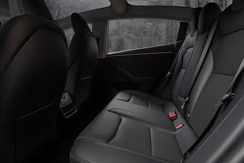 Tesla Model 3 15 of 18