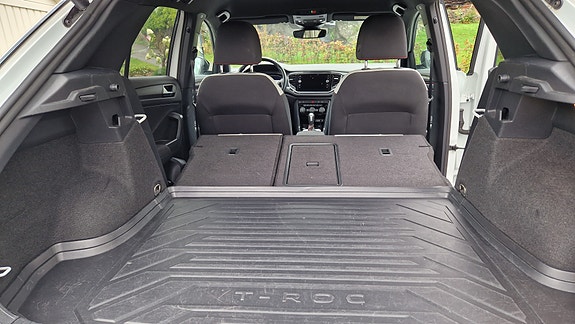 Volkswagen T-Roc 5 of 23