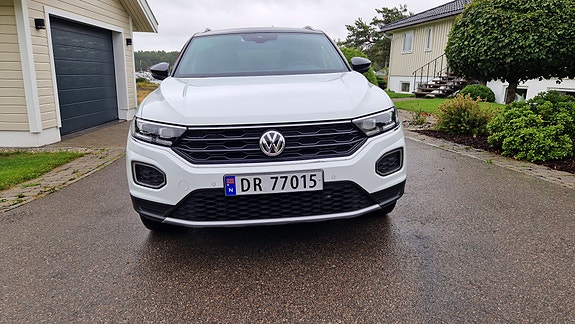 Volkswagen T-Roc 2 of 23