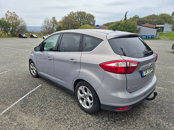Ford C-Max 4 of 11
