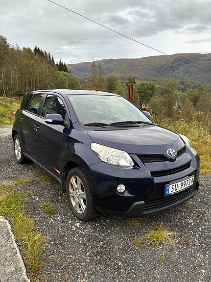Toyota Urban Cruiser 2 of 10