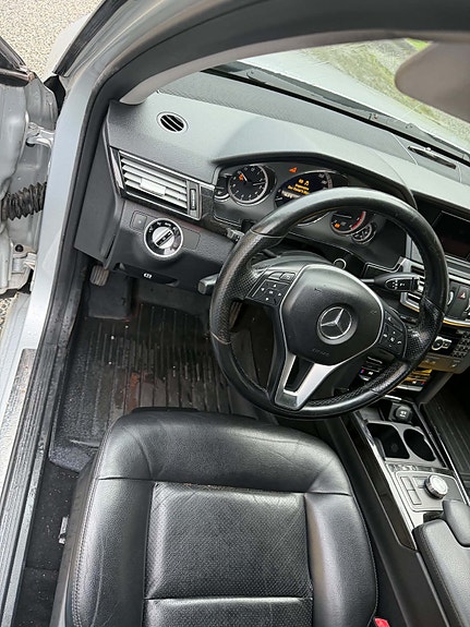 Mercedes-Benz E200 d 7 of 11