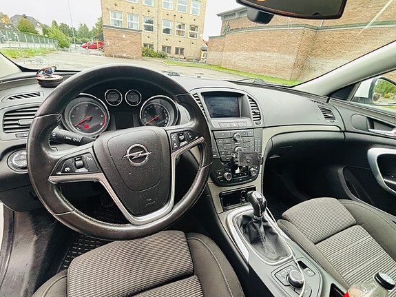 Opel Insignia 19 of 24
