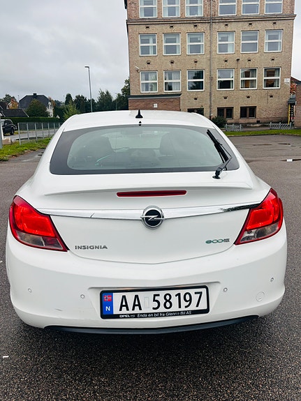 Opel Insignia 11 of 24
