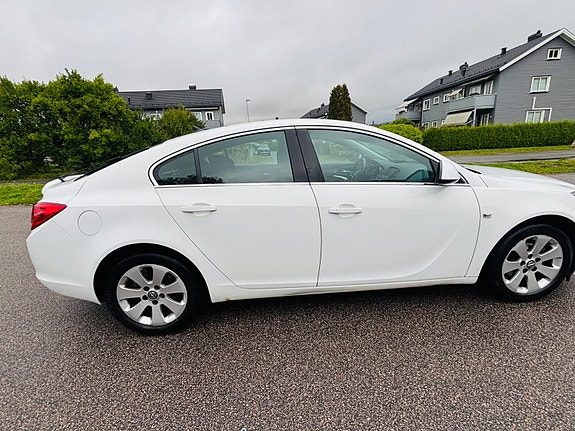 Opel Insignia 15 of 24