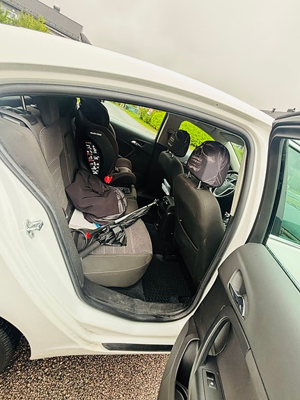 Opel Insignia 17 of 24
