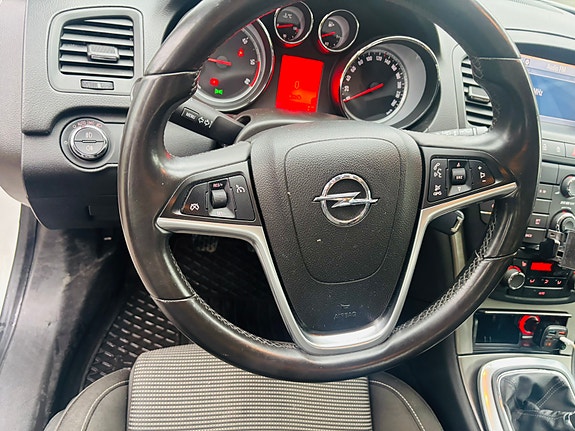 Opel Insignia 5 of 24