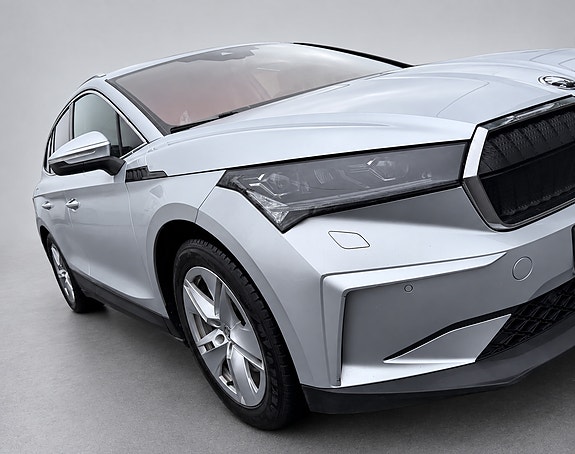 Skoda Enyaq 2 of 26