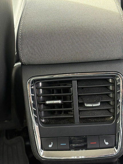 Skoda Enyaq 14 of 26