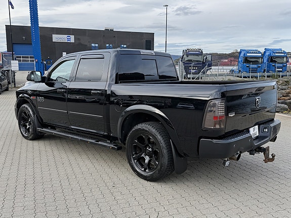 Dodge RAM 1500 4 of 10