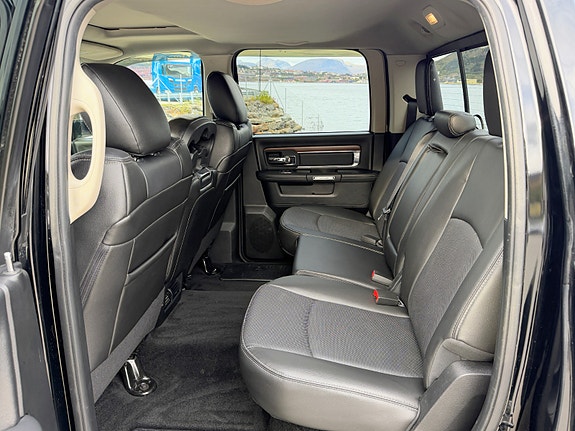 Dodge RAM 1500 7 of 10
